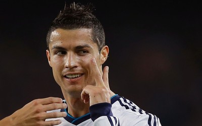 诺亚体育热议-菲利克斯与C罗场上默契不足